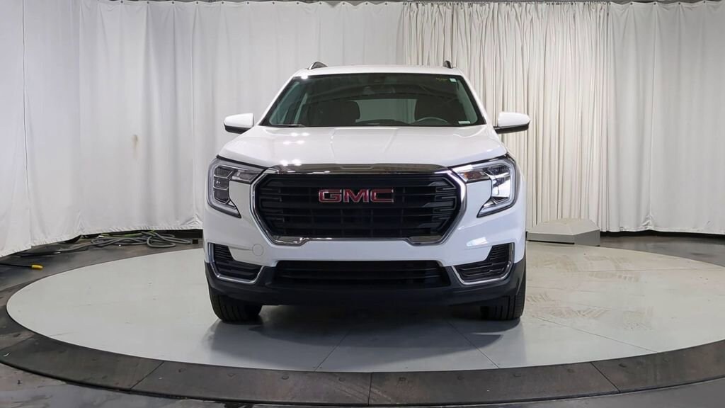 Used 2022 GMC Terrain SLE SUV