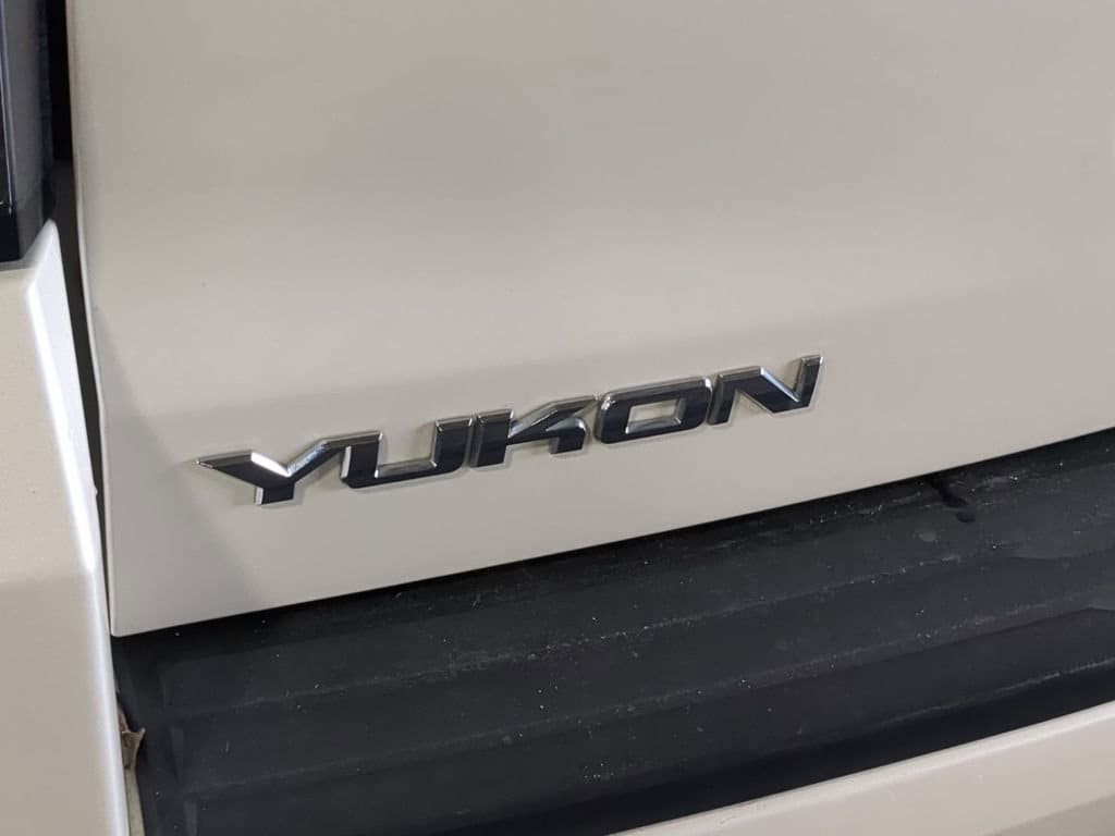 Thumbnail: 2015 GMC Yukon - 16