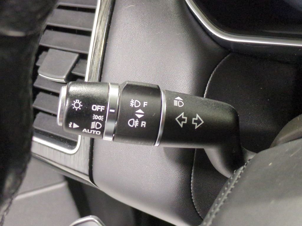 Thumbnail: 2019 Land Rover Range Rover Sport - 31