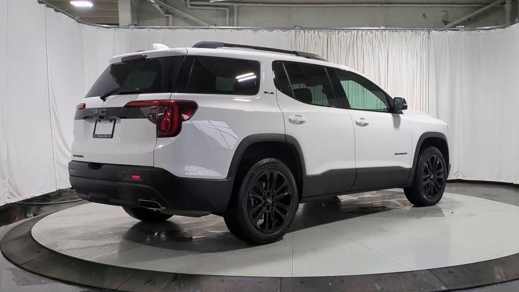 Thumbnail: 2023 GMC Acadia - 10