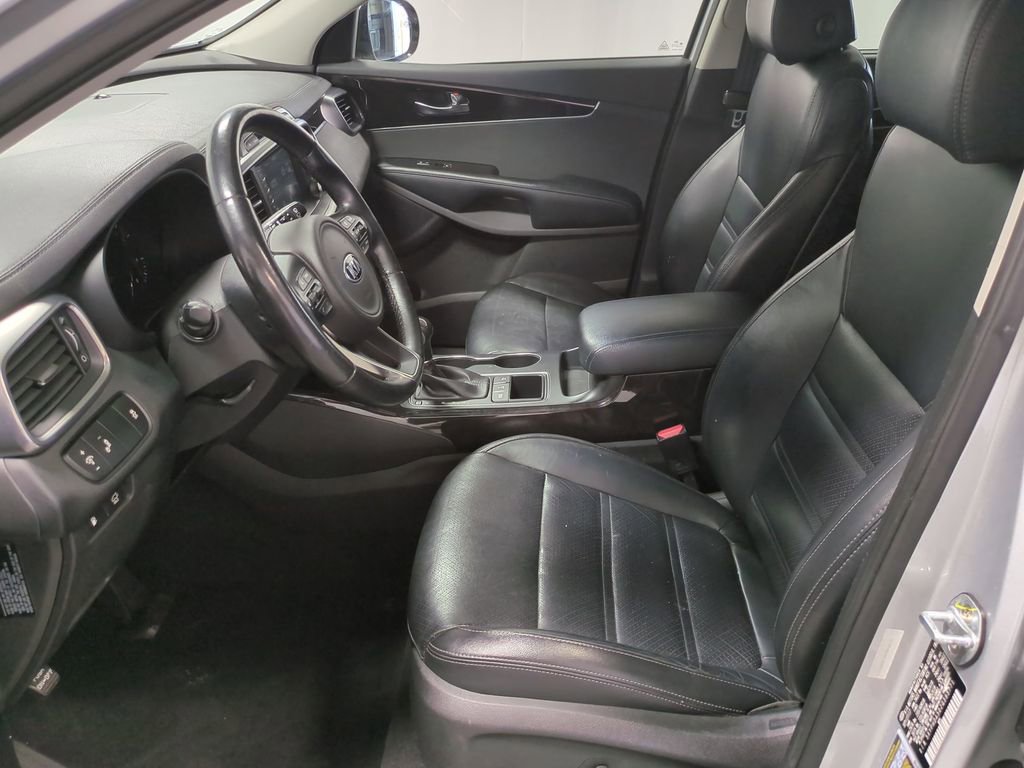 Thumbnail: 2018 Kia Sorento - 18