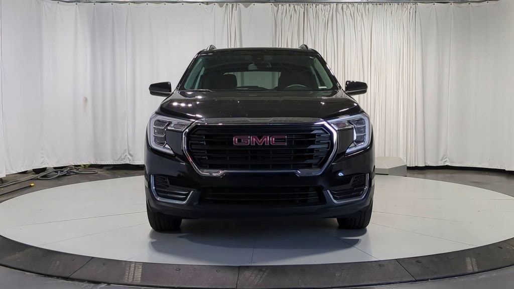 Thumbnail: 2022 GMC Terrain - 3