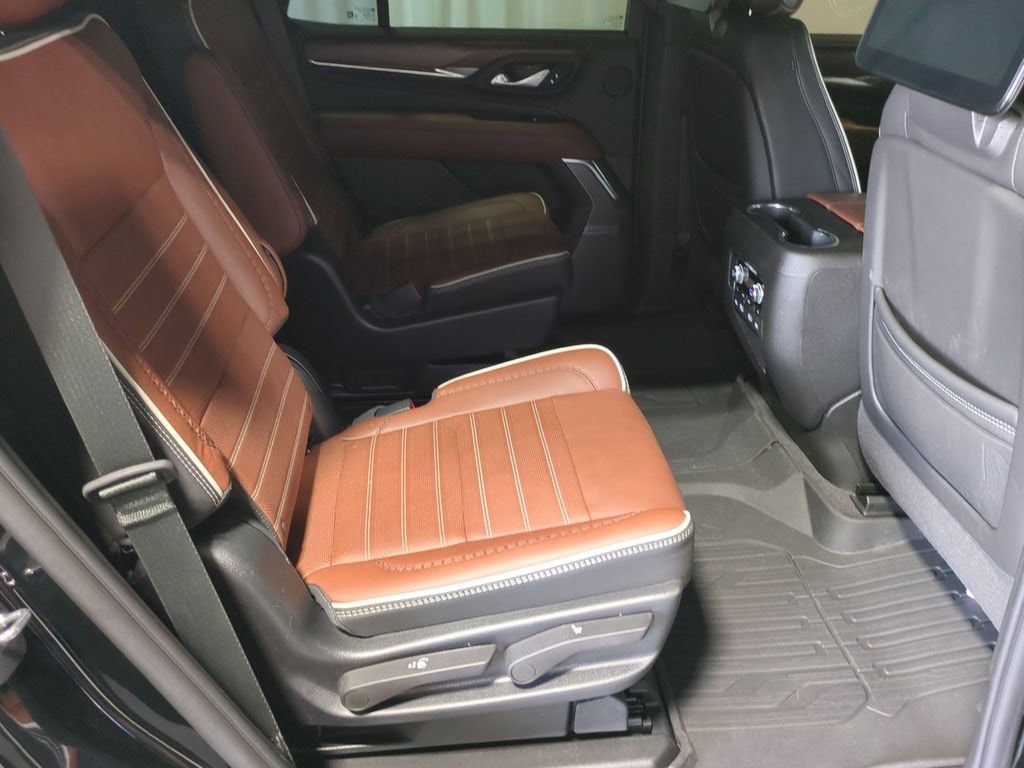 Thumbnail: 2023 GMC Yukon - 19