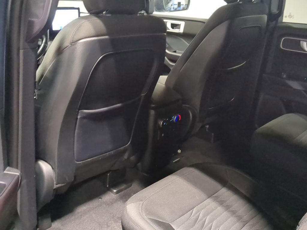 Thumbnail: 2020 Ford Explorer - 21