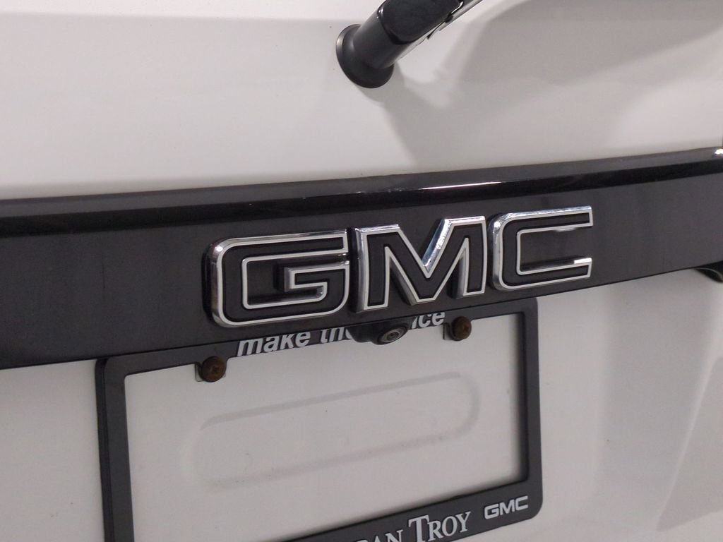 Thumbnail: 2023 GMC Acadia - 15