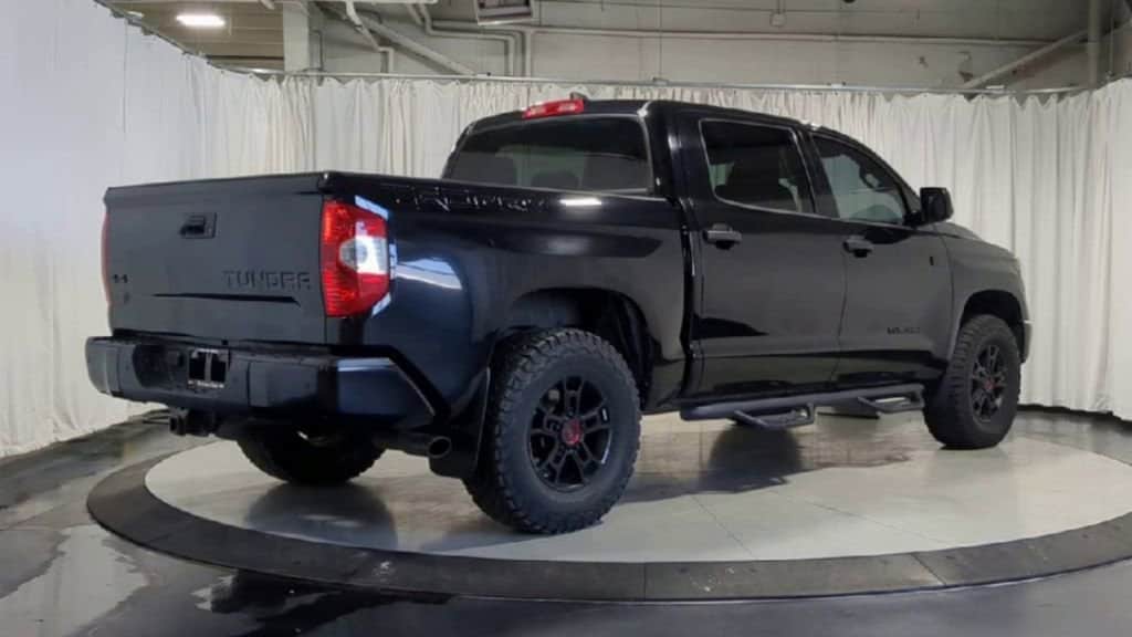 Thumbnail: 2020 Toyota Tundra - 9