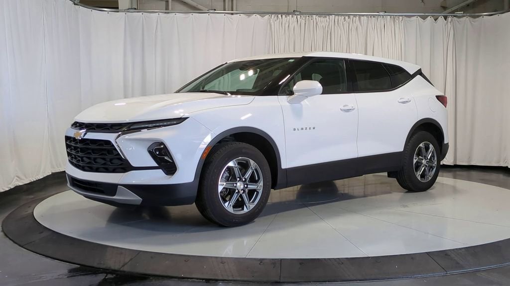 Thumbnail: 2024 Chevrolet Blazer - 5
