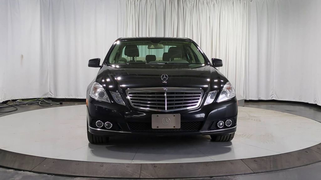 2011 Mercedes Benz E 350 4MATIC photo 3
