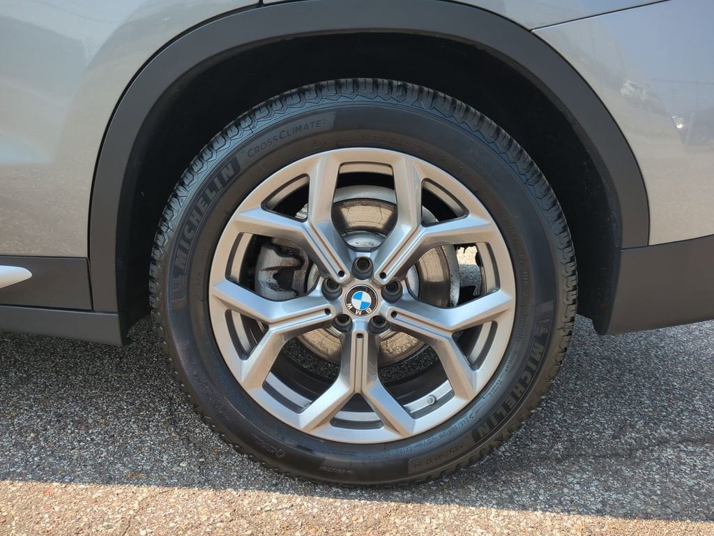 Thumbnail: 2023 BMW X3 - 13