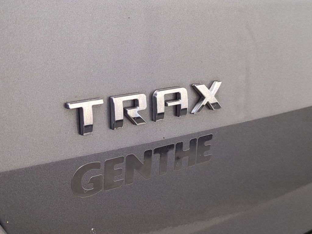 2020 Chevrolet Trax LS 15