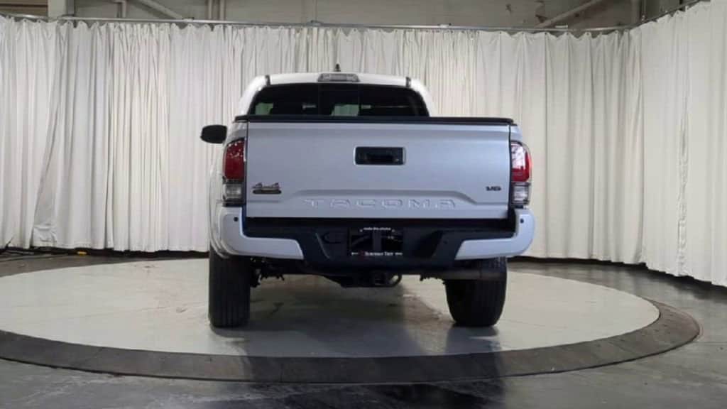 Thumbnail: 2021 Toyota Tacoma - 9