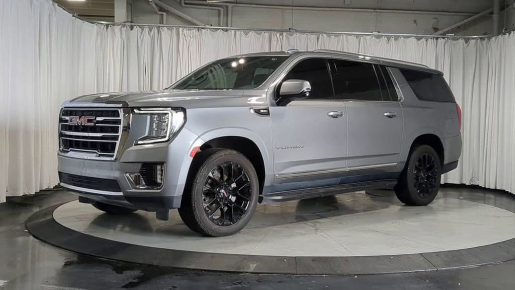 Thumbnail: 2023 GMC Yukon XL - 4