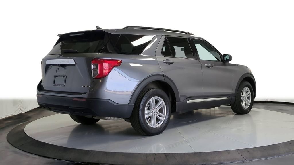 2022 Ford Explorer XLT 8