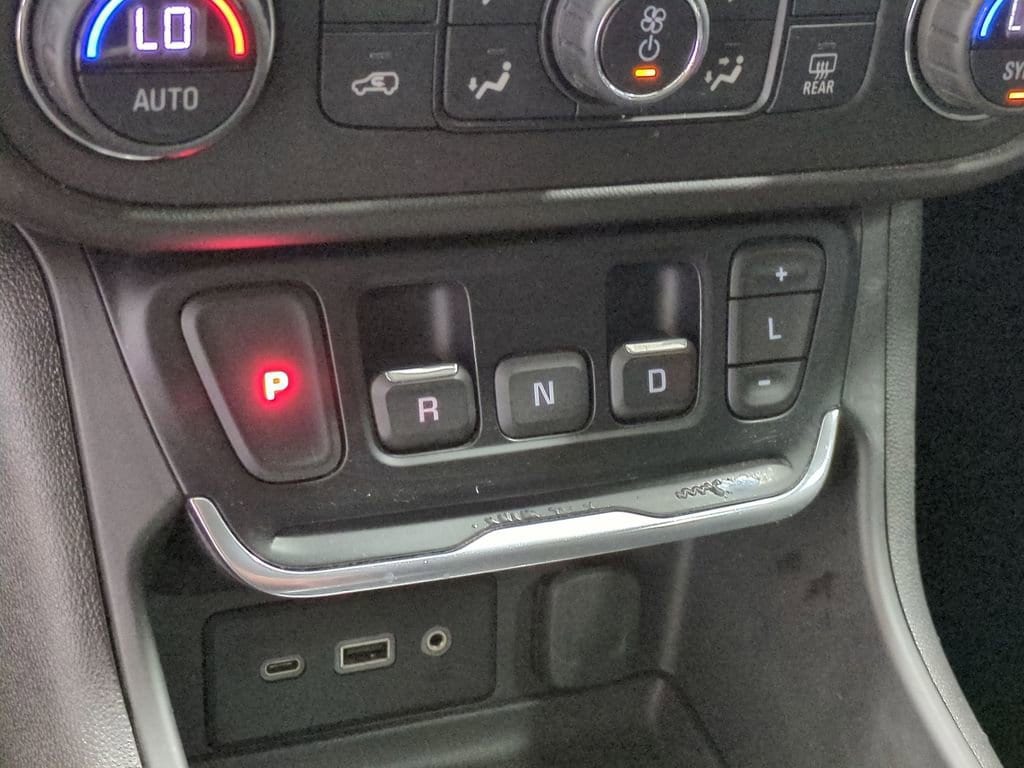 Thumbnail: 2021 GMC Terrain - 27