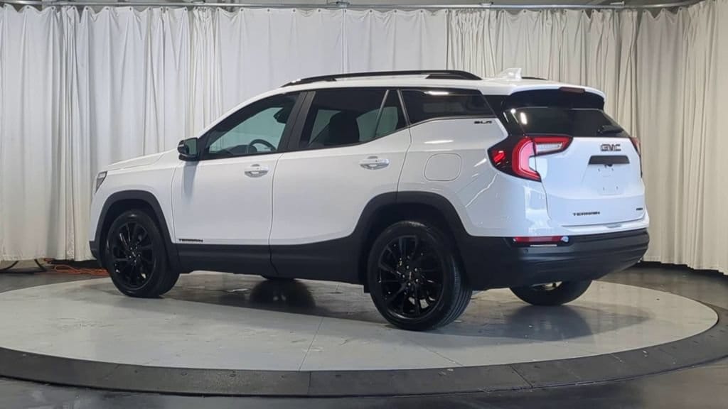 Thumbnail: 2023 GMC Terrain - 8
