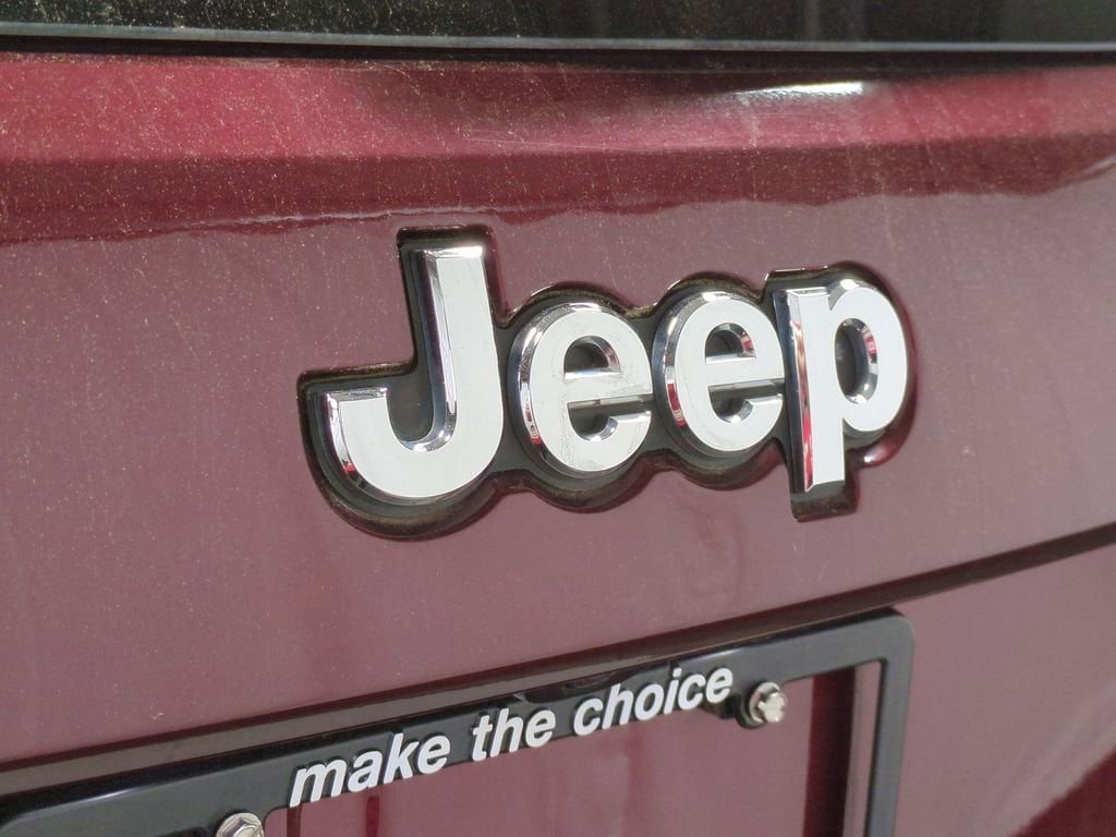 2018 Jeep Grand Cherokee Laredo 14