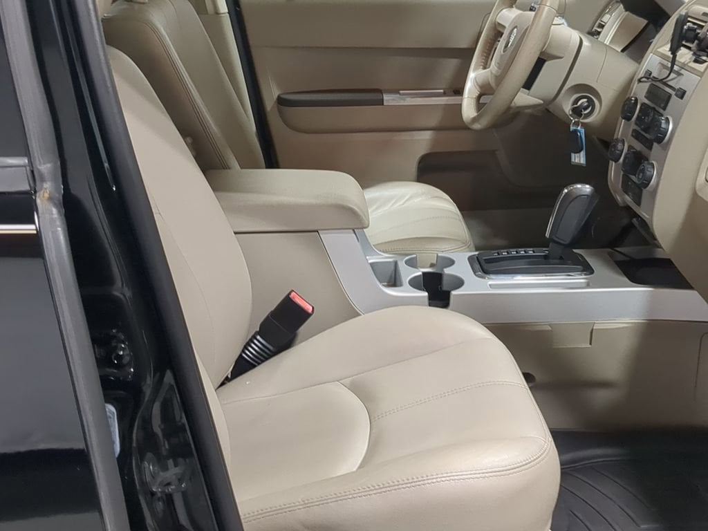 Thumbnail: 2008 Mercury Mariner - 25