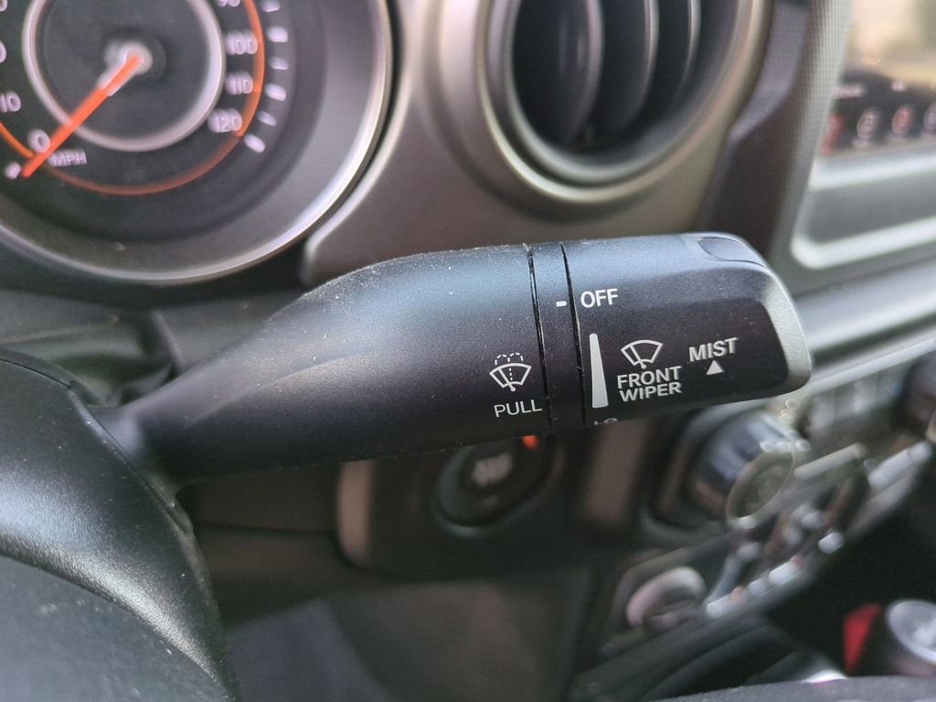 Thumbnail: 2022 Jeep Wrangler - 28