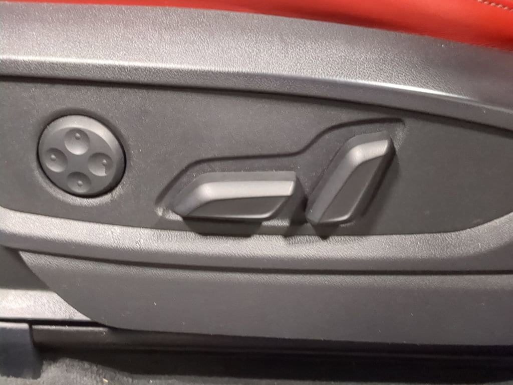 Thumbnail: 2018 Audi SQ5 - 31