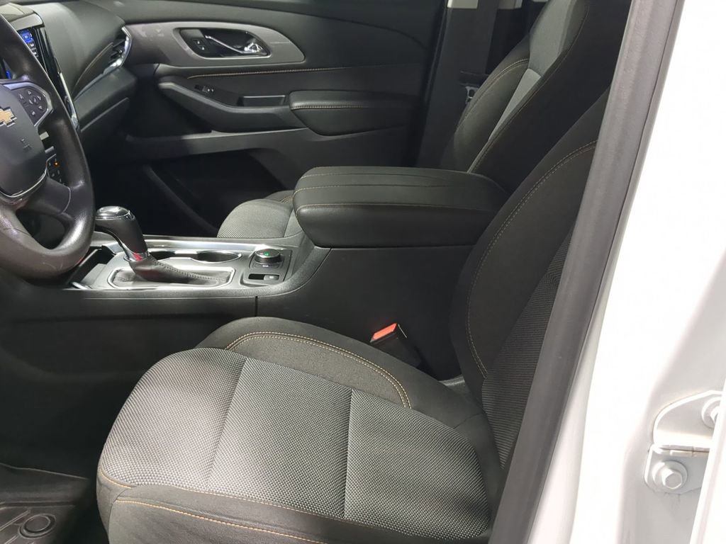 Thumbnail: 2020 Chevrolet Traverse - 26