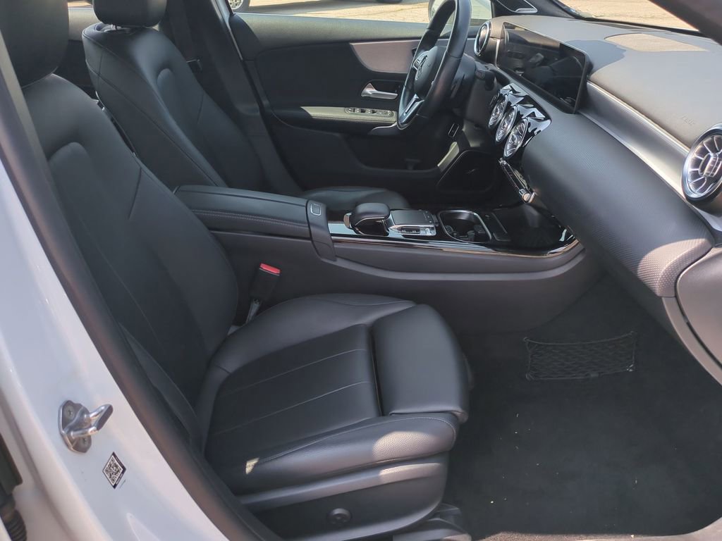 Thumbnail: 2020 Mercedes-Benz A-Class - 20
