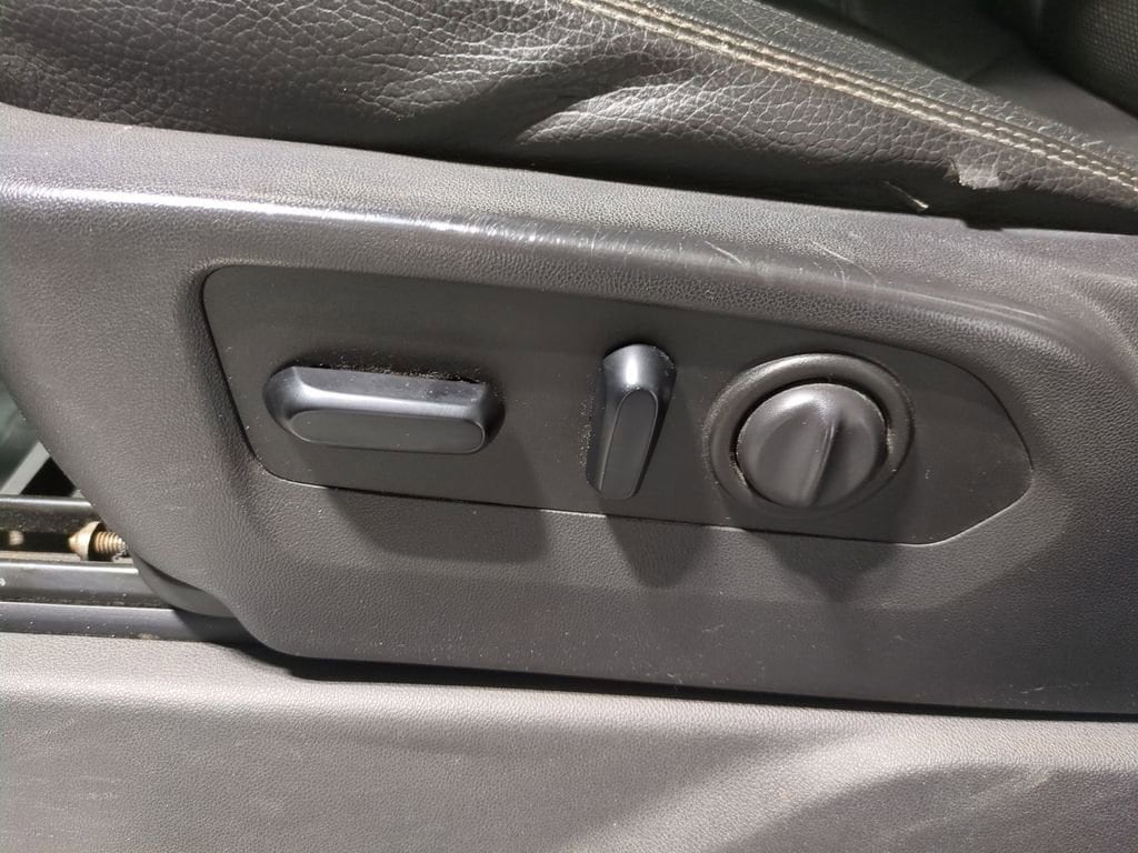 Thumbnail: 2020 GMC Sierra 3500 - 20