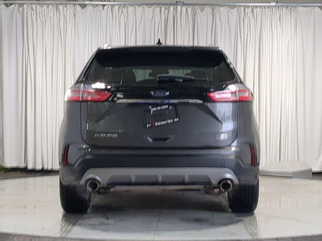 Thumbnail: 2020 Ford Edge - 16