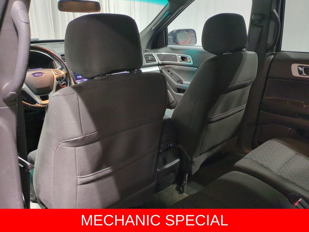 Thumbnail: 2013 Ford Explorer - 17