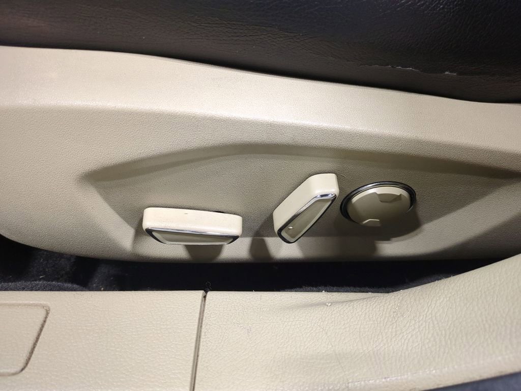 Thumbnail: 2015 Ford Fusion - 20