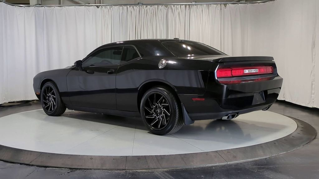 Thumbnail: 2014 Dodge Challenger - 8