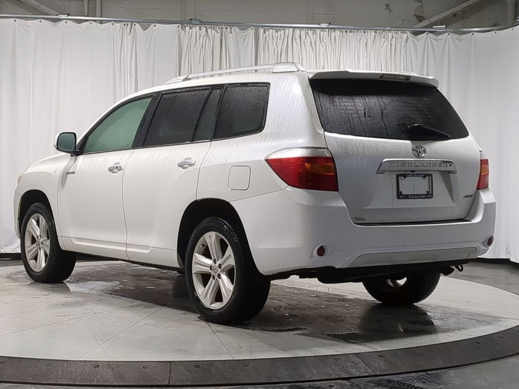 Thumbnail: 2010 Toyota Highlander - 14