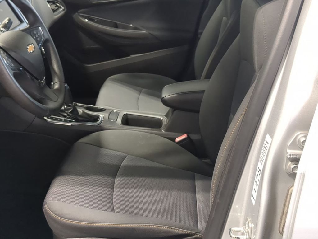 Thumbnail: 2019 Chevrolet Cruze - 19