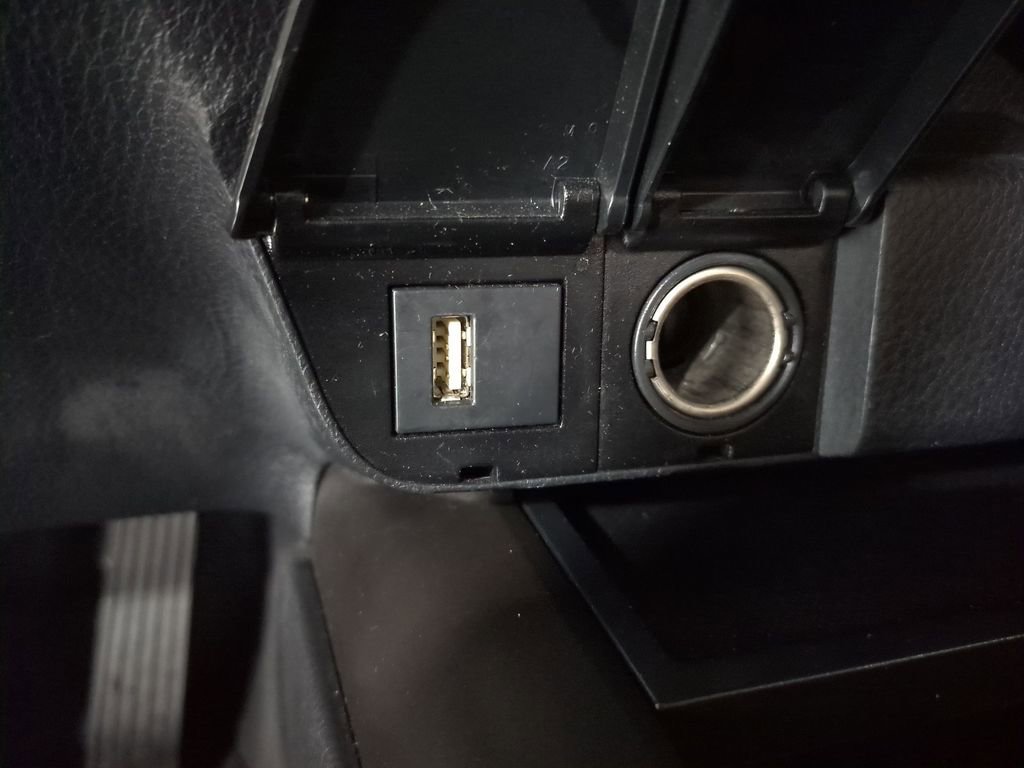 Thumbnail: 2023 Toyota Camry - 30