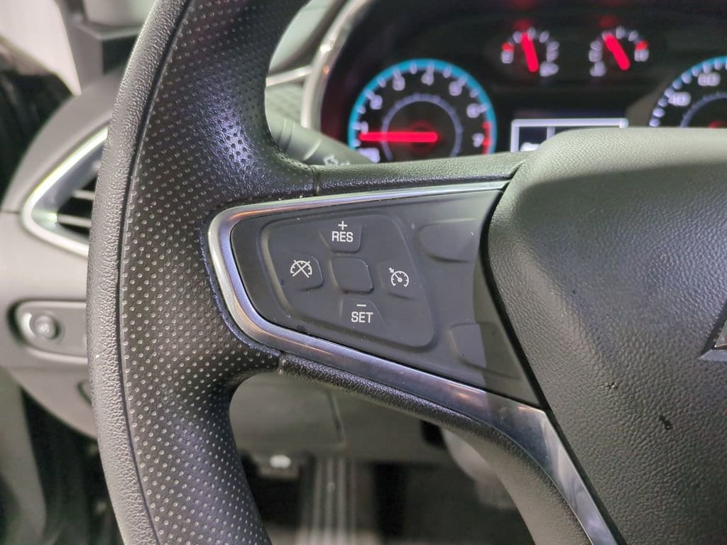 Thumbnail: 2019 Chevrolet Malibu - 27