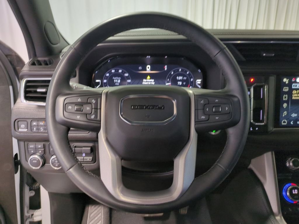 Thumbnail: 2023 GMC Yukon XL - 28