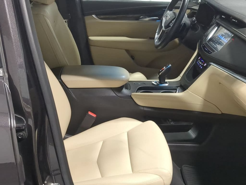 Thumbnail: 2018 Cadillac XT5 - 25
