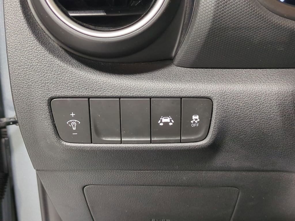 Thumbnail: 2021 Hyundai Kona - 32