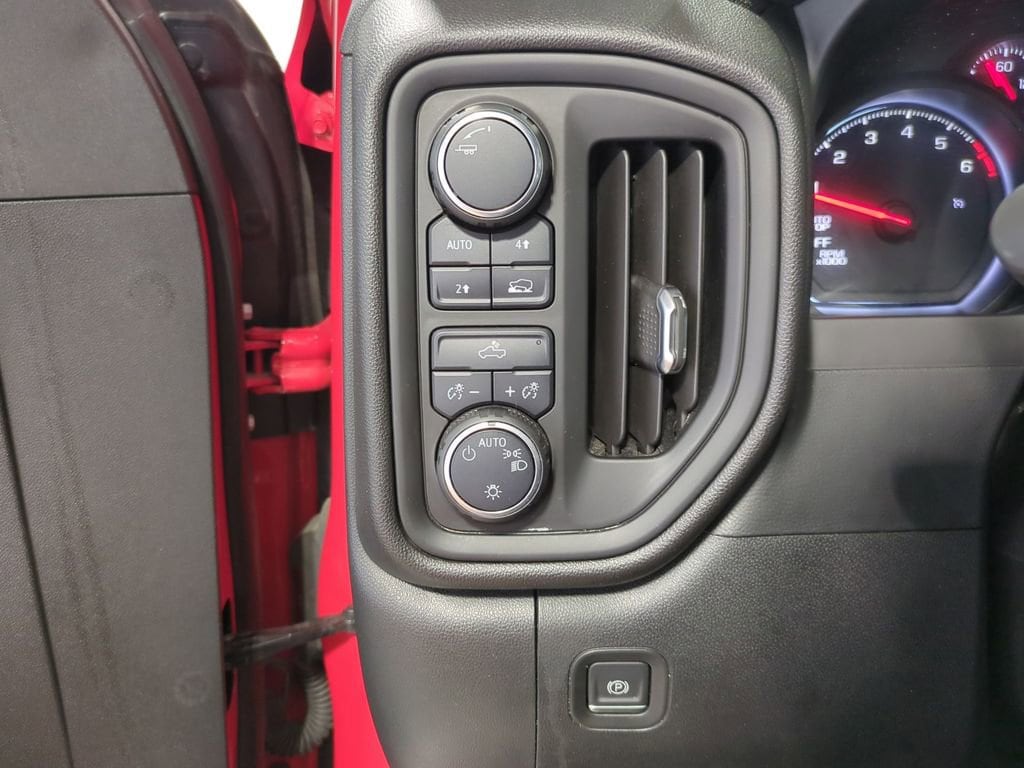 Thumbnail: 2021 Chevrolet Silverado 1500 - 33