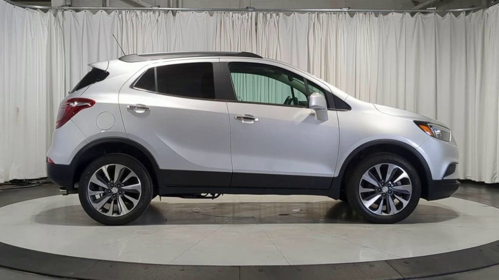 Thumbnail: 2022 Buick Encore - 10