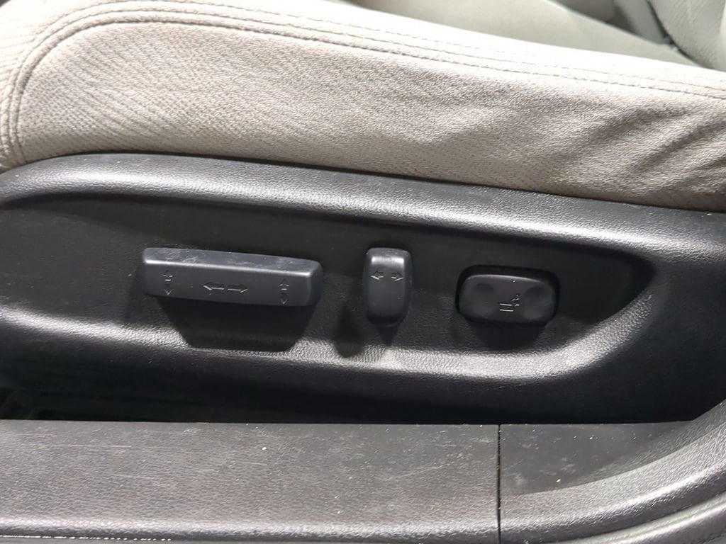 Thumbnail: 2015 Honda Accord - 25