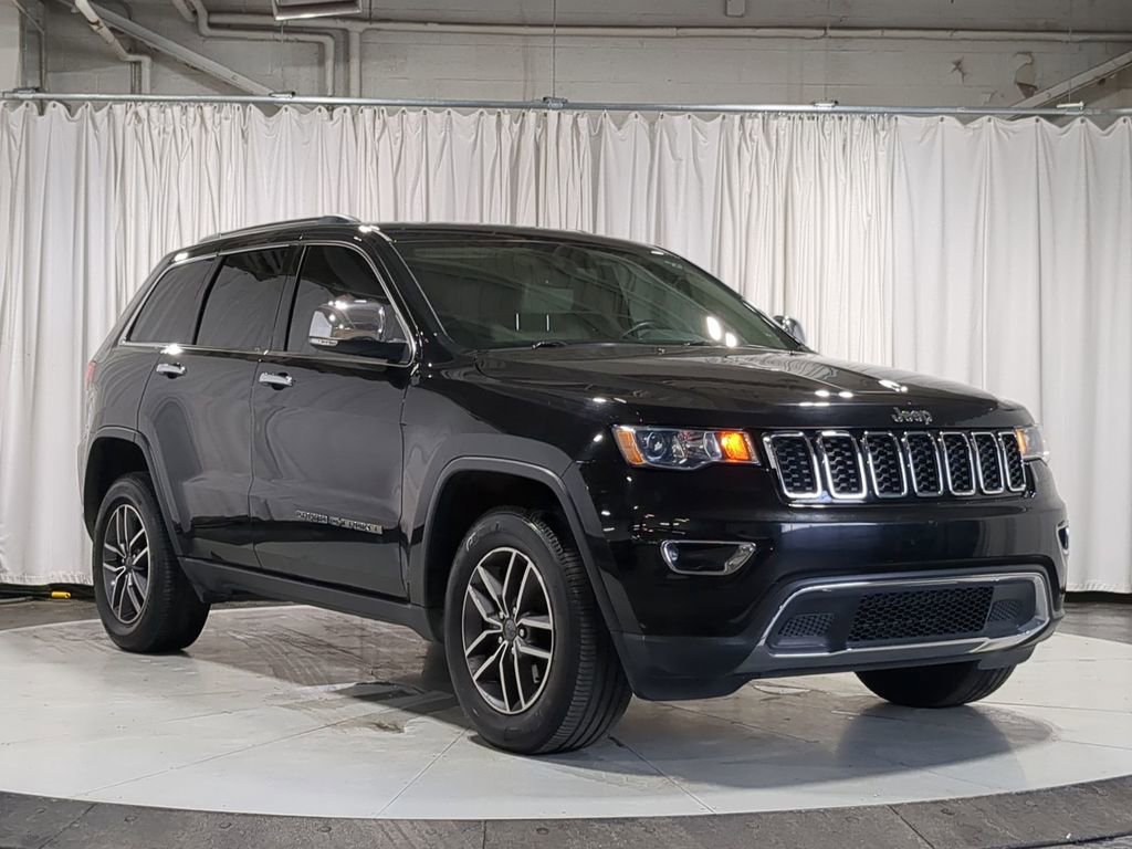 Thumbnail: 2020 Jeep Grand Cherokee - 20