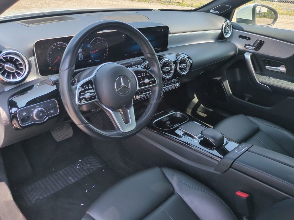 Thumbnail: 2020 Mercedes-Benz A-Class - 10