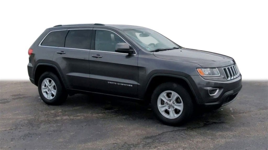 Used 2014 Jeep Grand Cherokee Laredo with VIN 1C4RJFAG2EC134338 for sale in Troy, MI