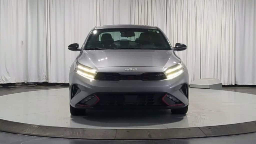 Thumbnail: 2023 Kia Forte - 3