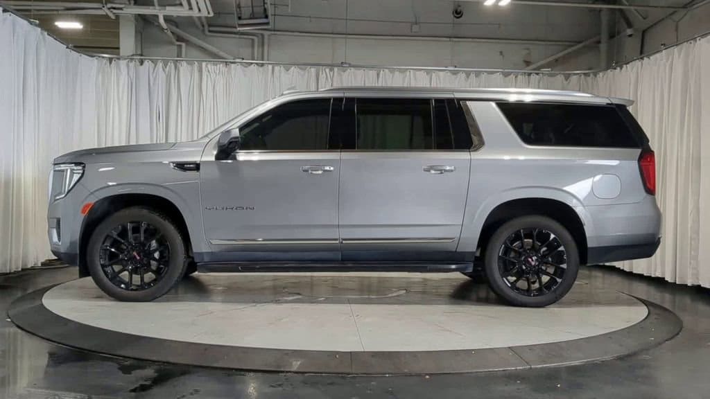 Thumbnail: 2023 GMC Yukon XL - 5