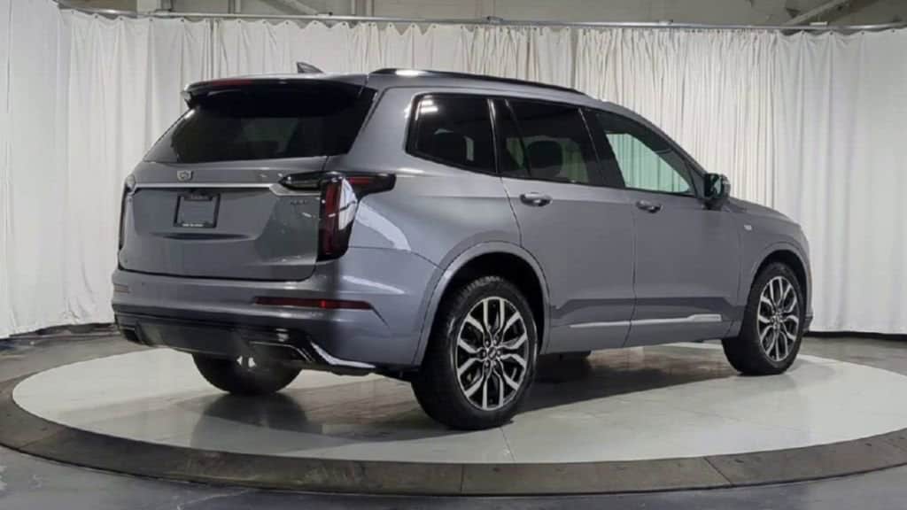 Thumbnail: 2021 Cadillac XT6 - 10