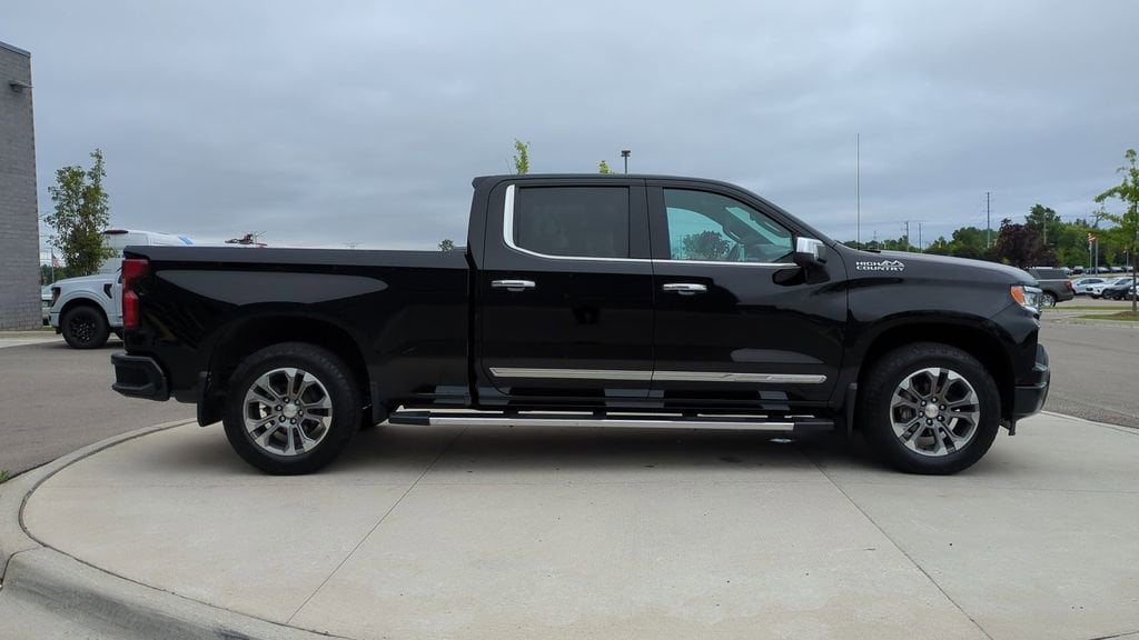 Thumbnail: 2023 Chevrolet Silverado 1500 - 8