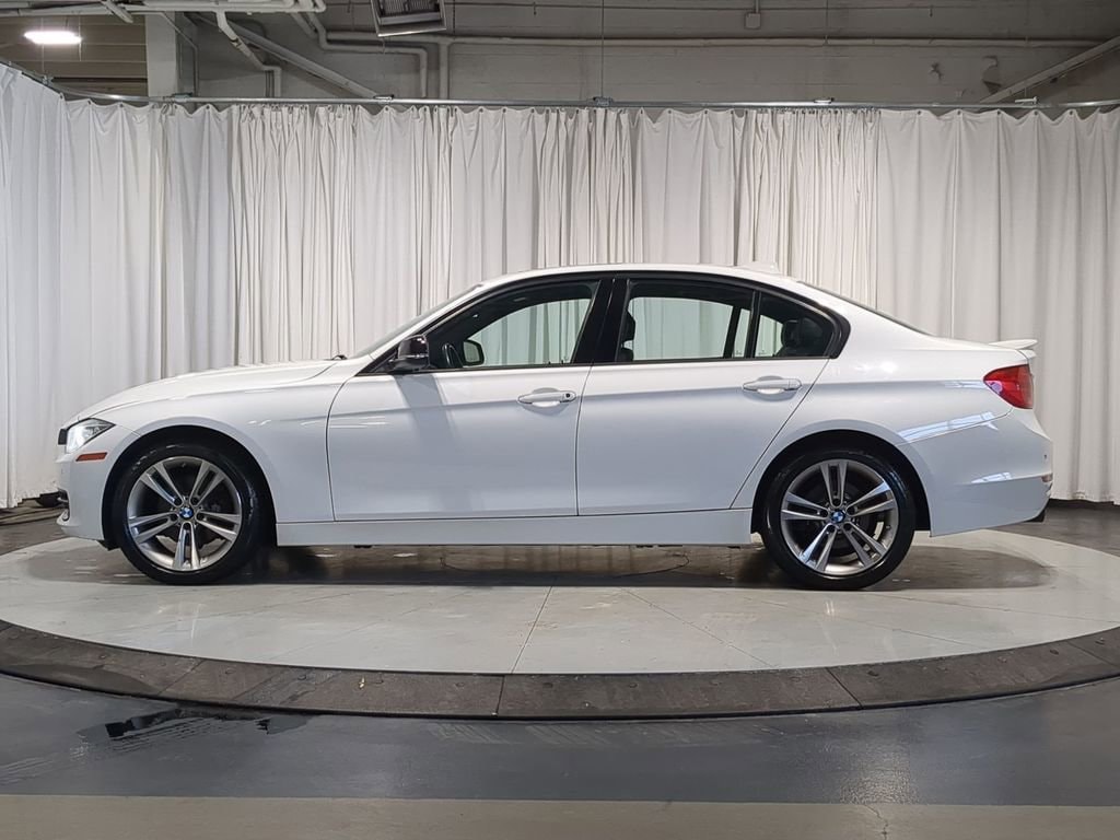 Thumbnail: 2015 BMW 3 Series - 14