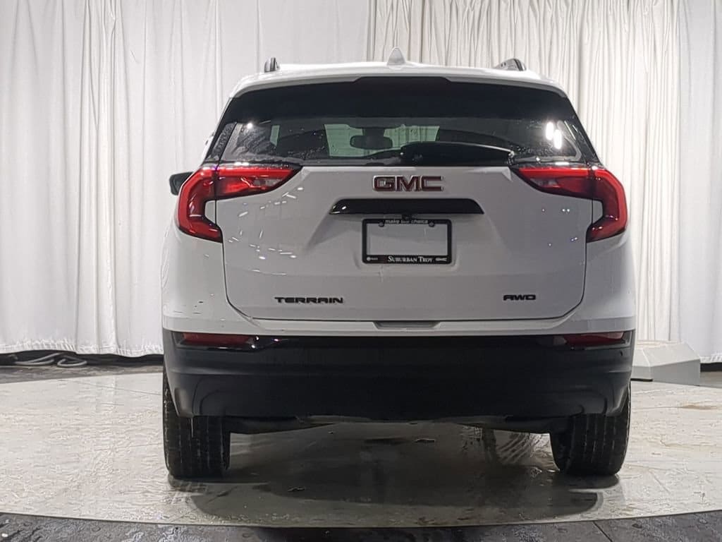 Thumbnail: 2020 GMC Terrain - 16