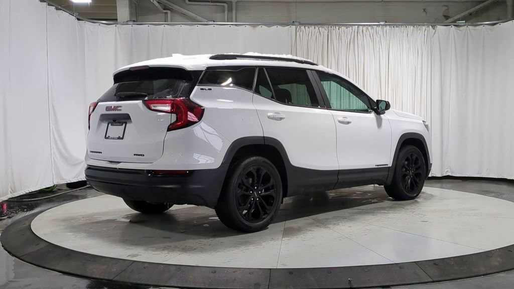 Thumbnail: 2022 GMC Terrain - 8